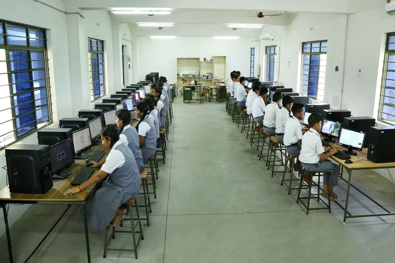 Soundararaja Vidyalaya Computer Laboratory